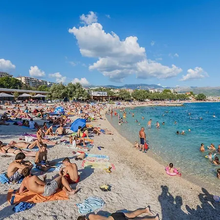 With A Parking Space - 7590 * Split