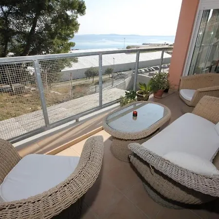 Apartman With A Parking Space - 7590 Split