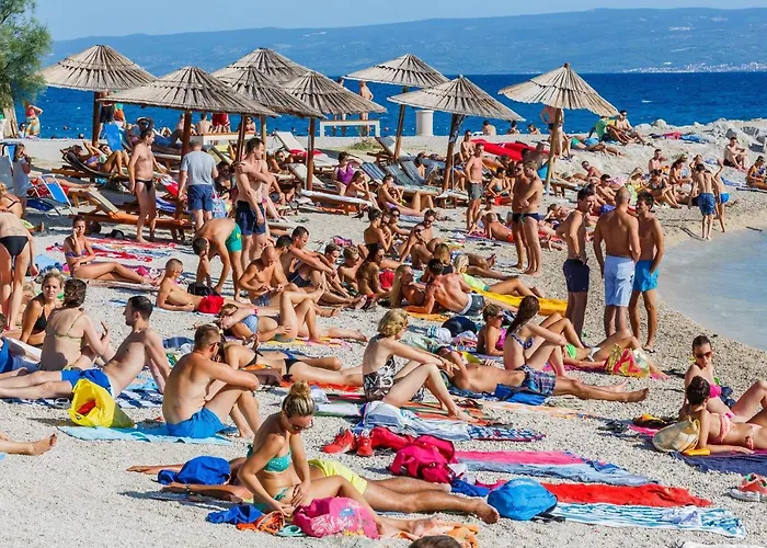 Apartman With A Parking Space - 7590