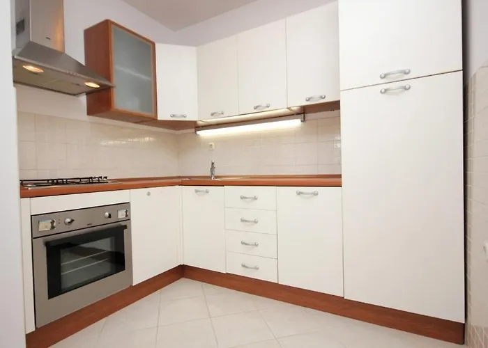 With A Parking Space - 7590 *