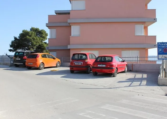 Апартаменты With A Parking Space - 7590