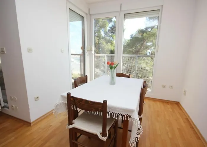 Апартаменты With A Parking Space - 7590 Сплит